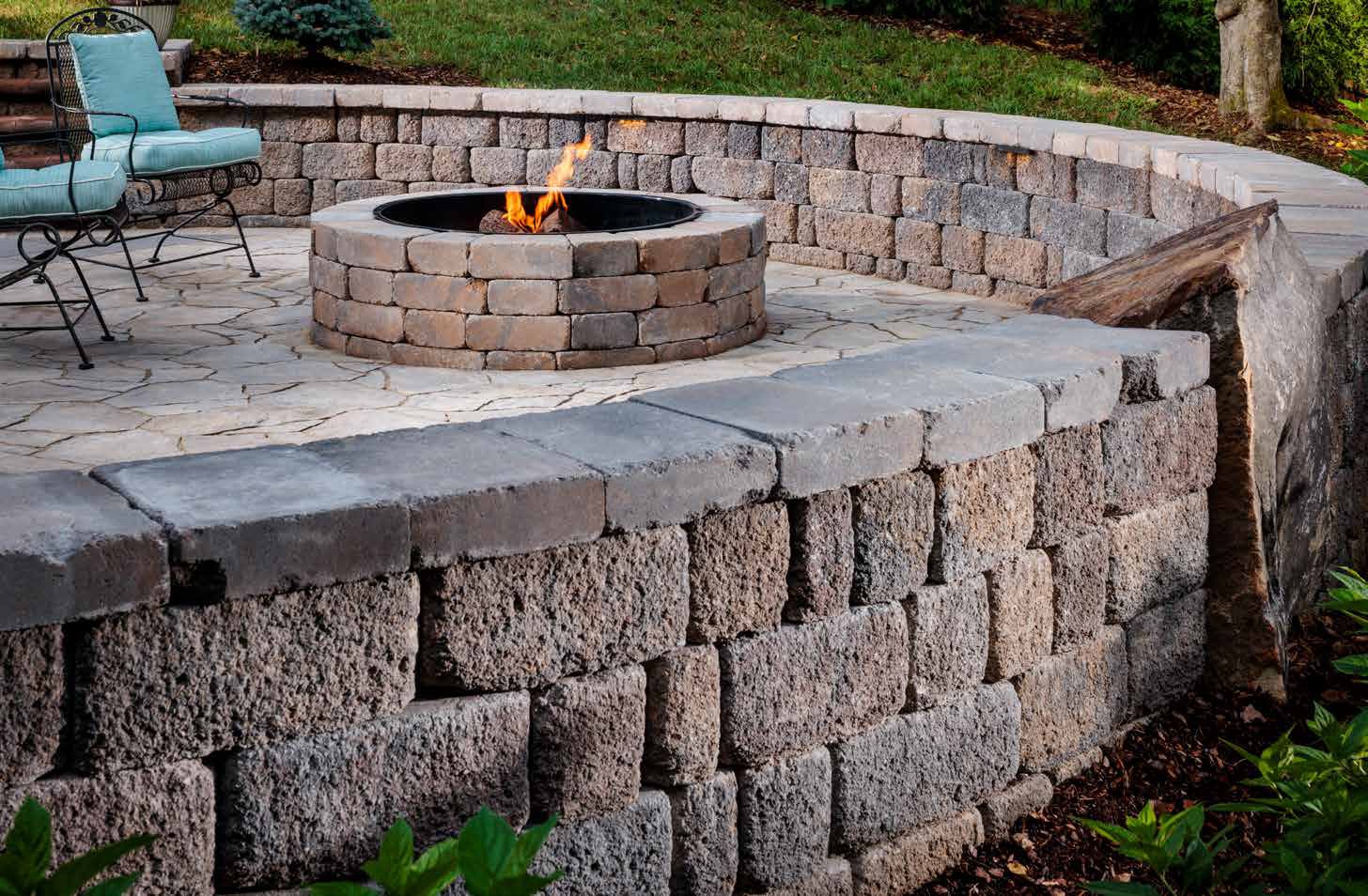 CASTLEMANOR RUSTIC Freestanding | Retaining